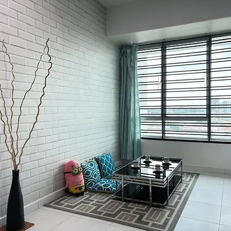 Mount Austin #Akademik Suite Banana Minion Studio 3-4Pax #Mspro Johor Bahru Exterior photo