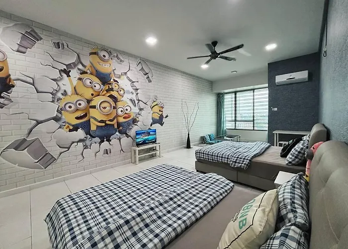 Mount Austin #Akademik Suite Banana Minion Studio 3-4Pax #Mspro